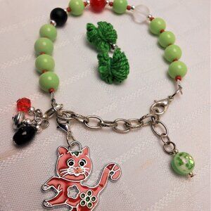 Handmade jewelry set: bracelet and two pairs of earrings No 905